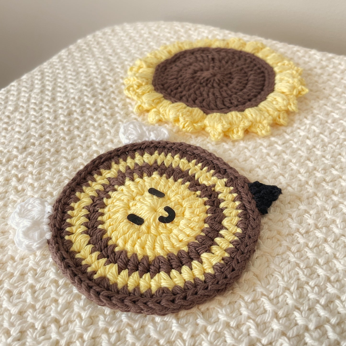Bee & Sunflower Coasters DIGITAL CROCHET PATTERN